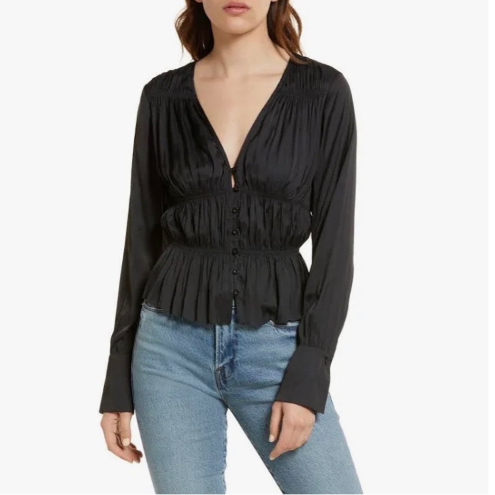 Frame Shirred V-Neck Long Sleeved Blouse in Noir Size XS S